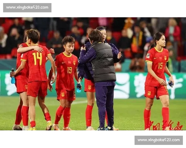 卫冕冠军意外止步小组赛引发舆论热议与反思